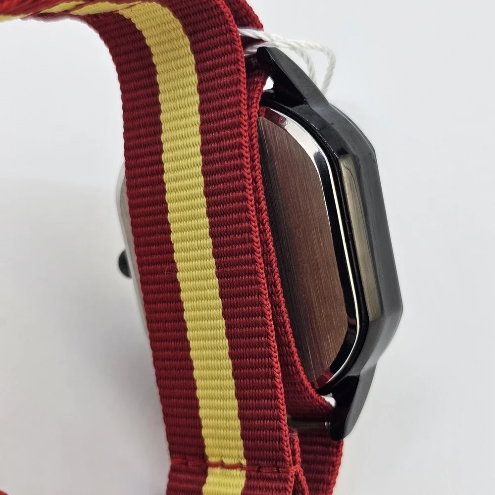 Men's‎ Watch 42MM Black Dial Date Indicator Red Yellow Canvas Bands New Battery